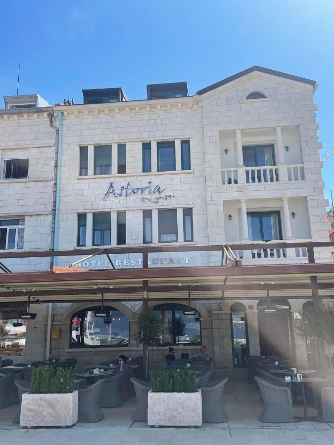 Hotel Astoria 蒂瓦特 外观 照片